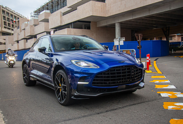 Aston Martin DBX707