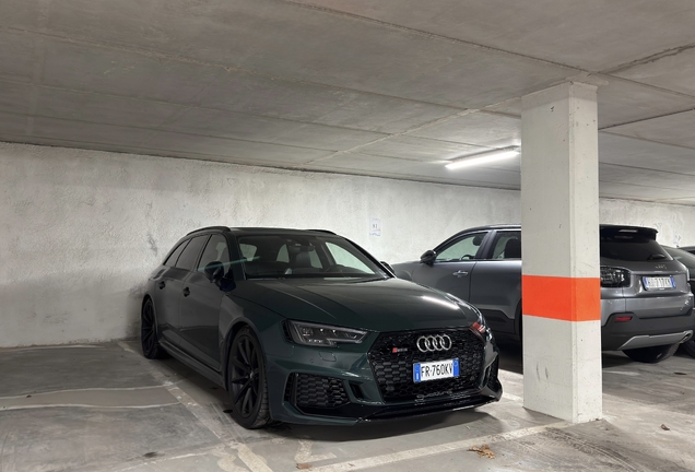 Audi RS4 Avant B9