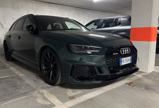 Audi RS4 Avant B9