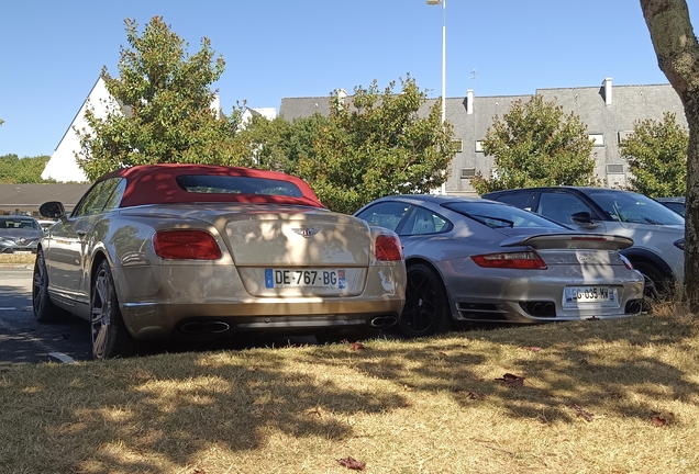 Bentley Continental GTC V8