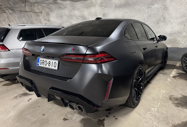 BMW M5 G90