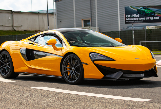 McLaren 570S