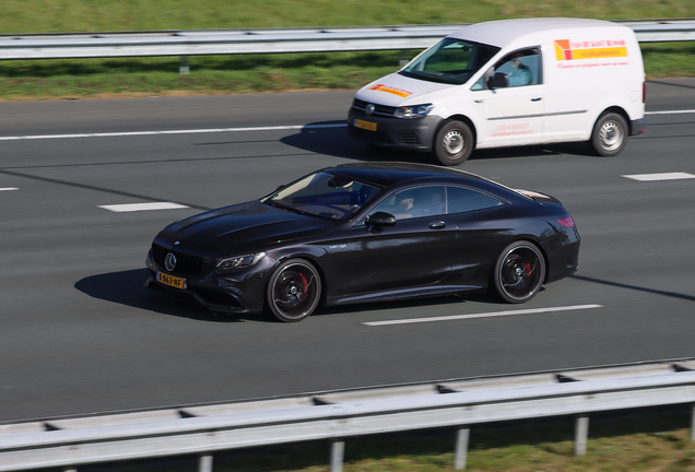 Mercedes-AMG S 63 Coupé C217