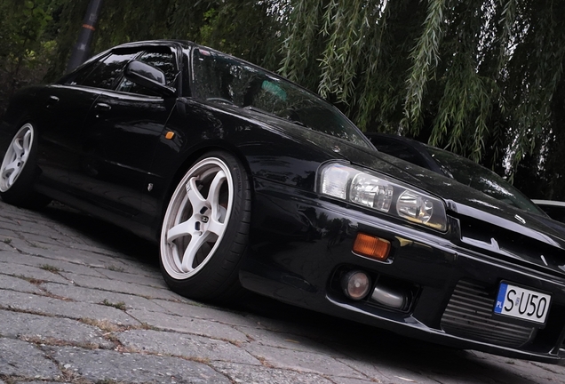 Nissan Skyline R34 Sedan