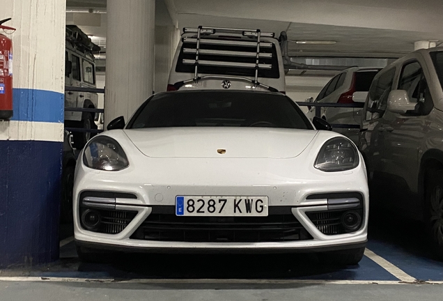 Porsche 971 Panamera Turbo Sport Turismo