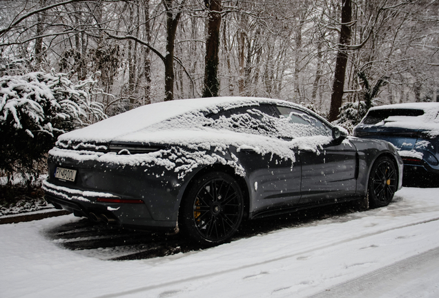Porsche 972 Panamera Turbo S E-Hybrid
