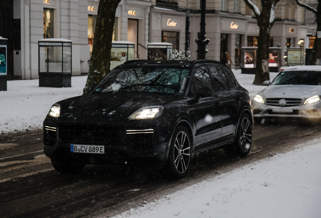 Porsche 9YA Cayenne Turbo E-Hybrid