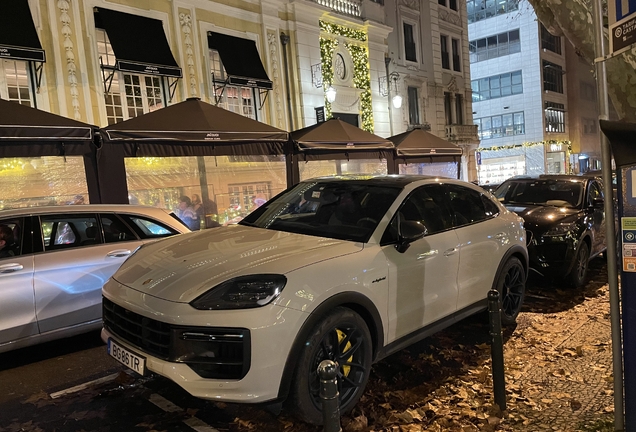 Porsche Cayenne Coupé Turbo E-Hybrid