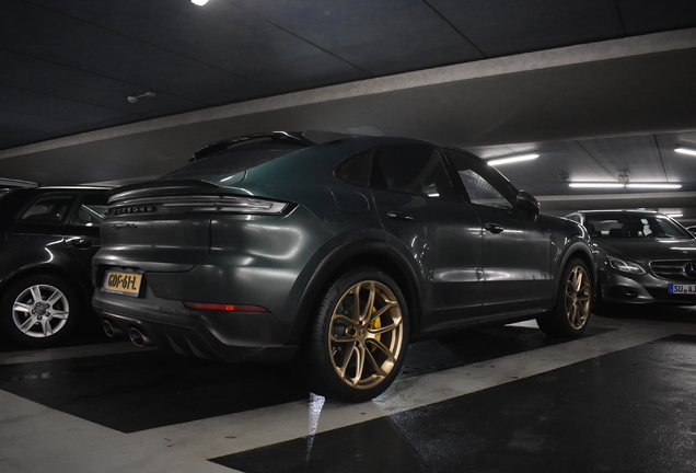 Porsche Cayenne Coupé Turbo E-Hybrid