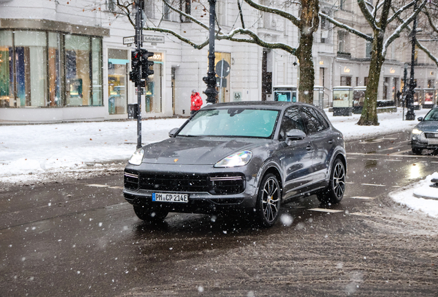 Porsche Cayenne Turbo S E-Hybrid