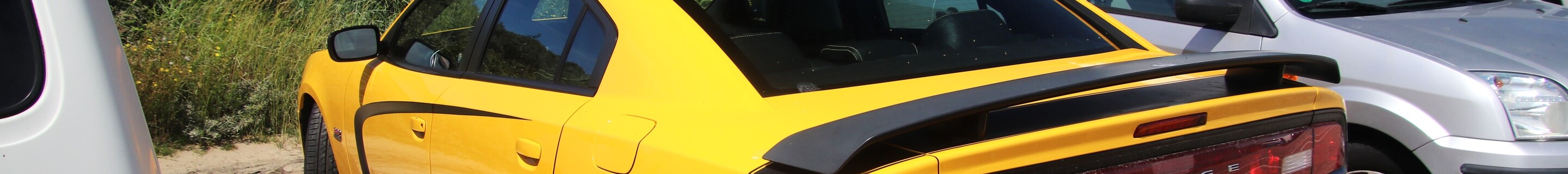 Dodge Charger SRT-8 Super Bee 2012