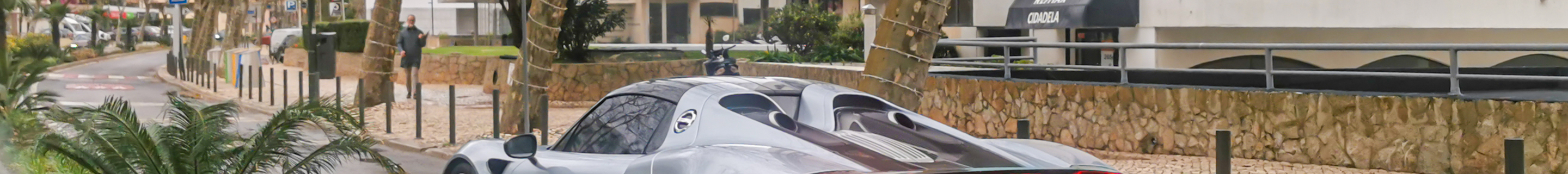 Porsche 918 Spyder Weissach Package