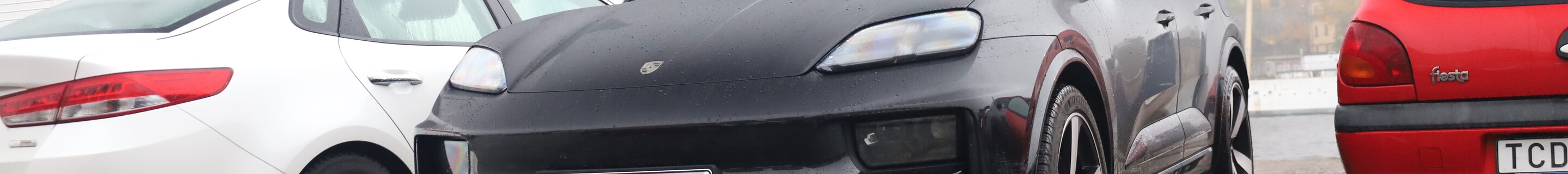 Porsche Macan EV Turbo