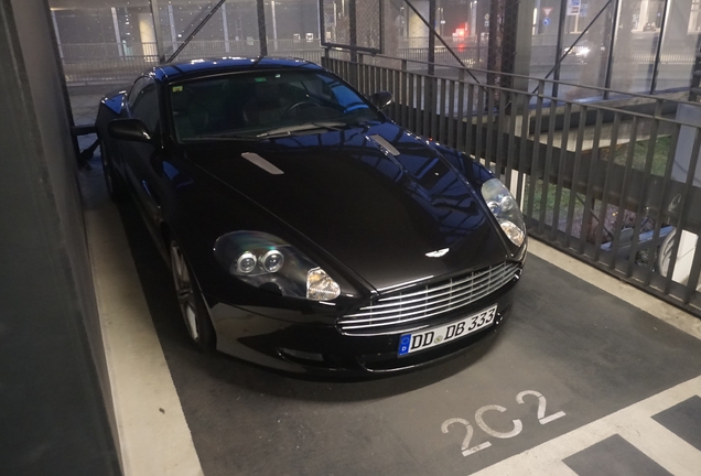 Aston Martin DB9