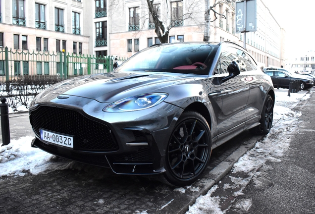 Aston Martin DBX S