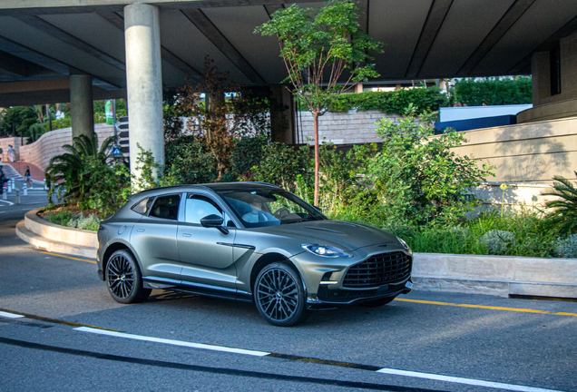 Aston Martin DBX707