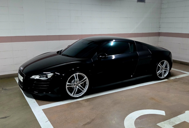Audi R8