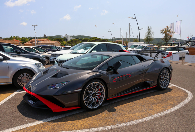 Lamborghini Huracán LP640-2 STO