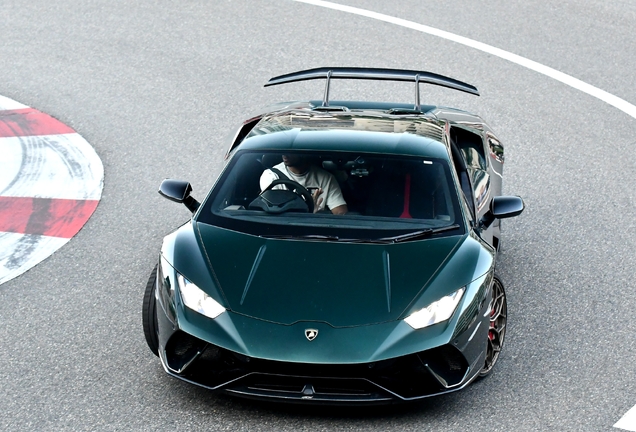 Lamborghini Huracán LP640-4 Performante