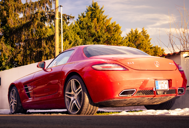 Mercedes-Benz SLS AMG