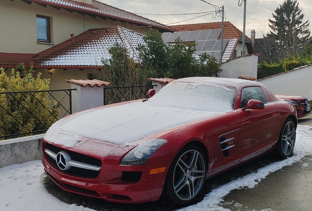 Mercedes-Benz SLS AMG