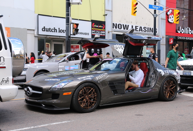 Mercedes-Benz SLS AMG
