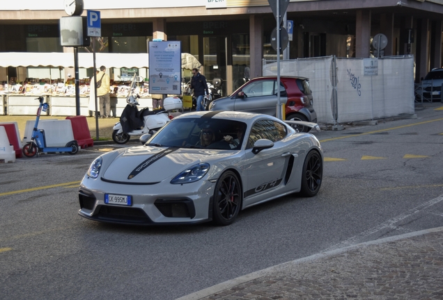 Porsche 718 Cayman GT4