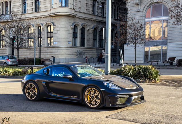 Porsche 718 Cayman GT4 RS Weissach Package