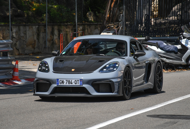 Porsche 718 Cayman GT4 RS Weissach Package