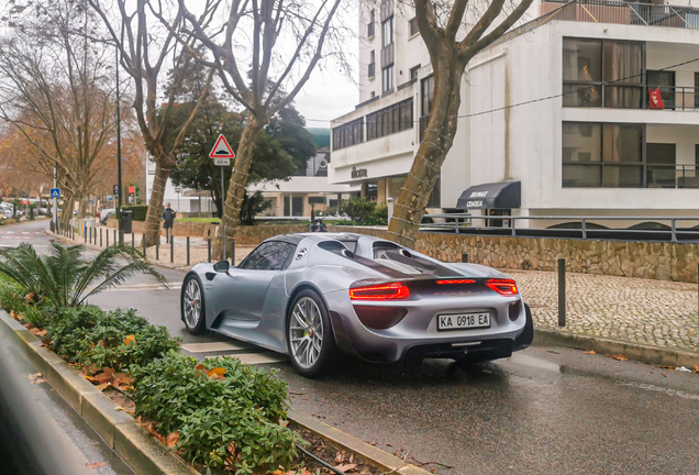 Porsche 918 Spyder Weissach Package