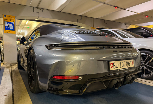 Porsche 992 Carrera 4 GTS Cabriolet MkII