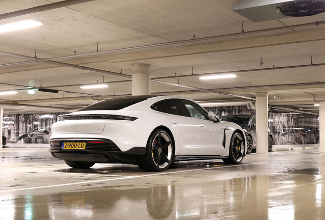 Porsche Taycan Turbo S