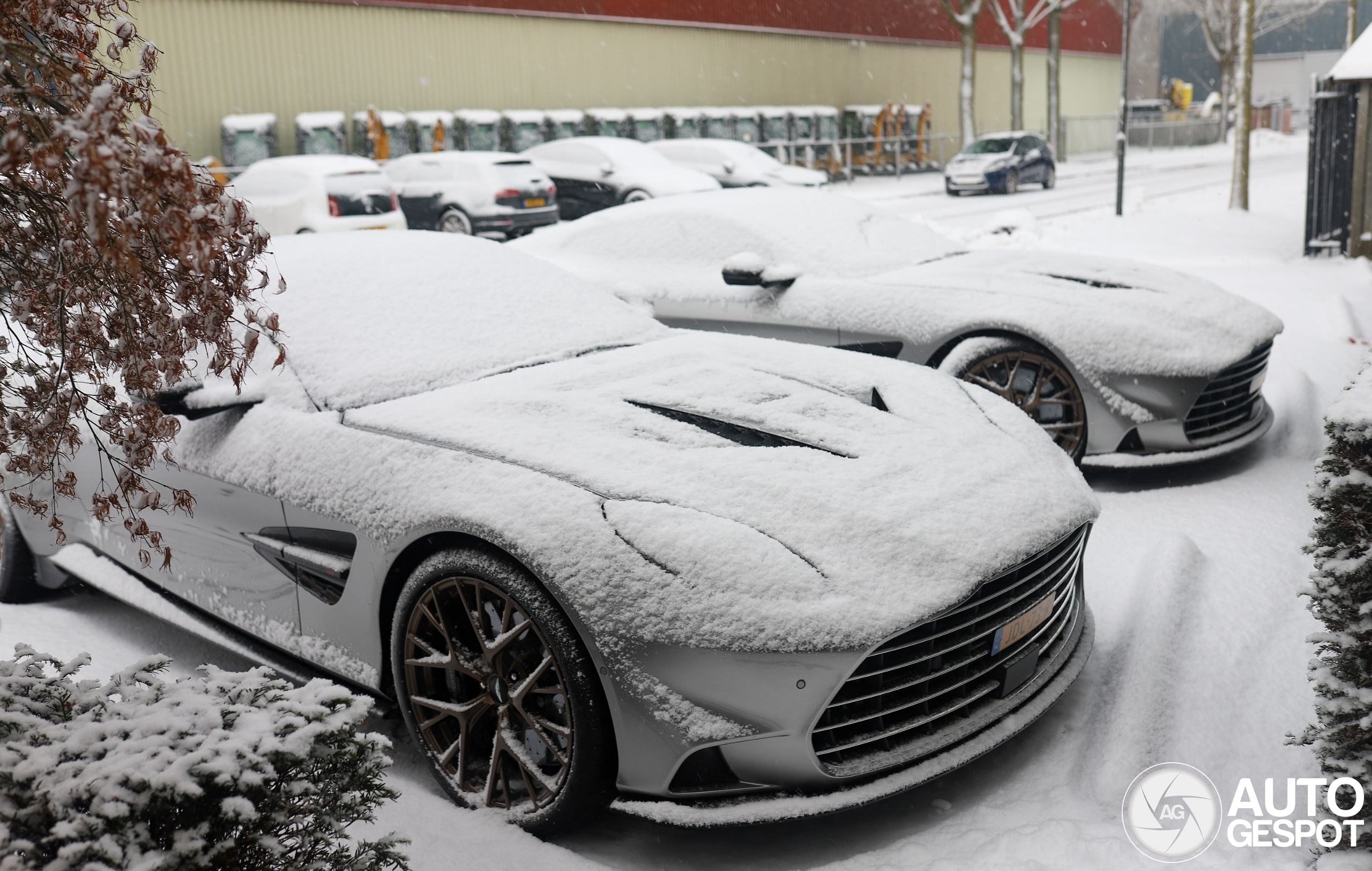 Ruim 1600pk staat te bibberen in de kou