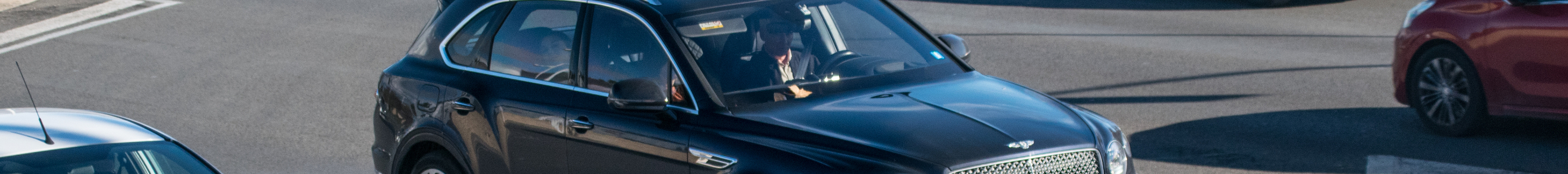 Bentley Bentayga Hybrid 2021