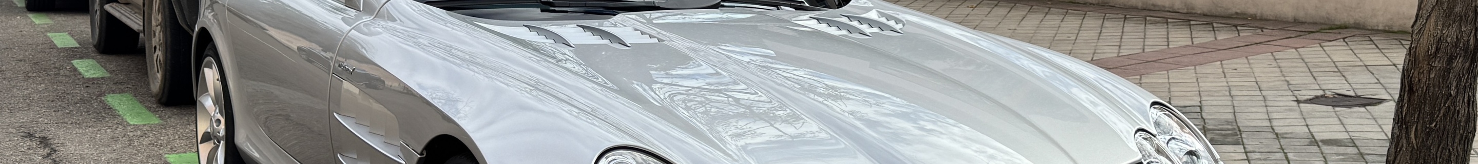 Mercedes-Benz SLR McLaren