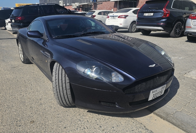 Aston Martin DB9