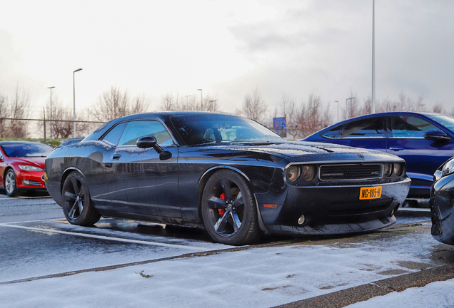 Dodge Challenger SRT-8