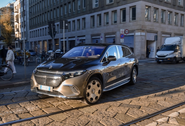 Mercedes-Maybach EQS 680 SUV