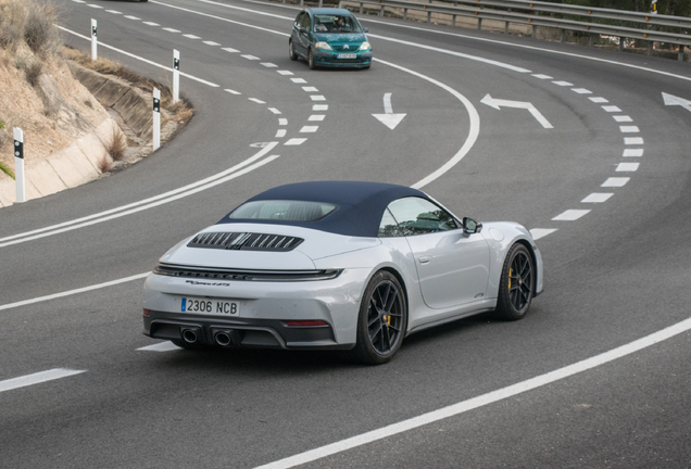 Porsche 992 Carrera 4 GTS Cabriolet MkII