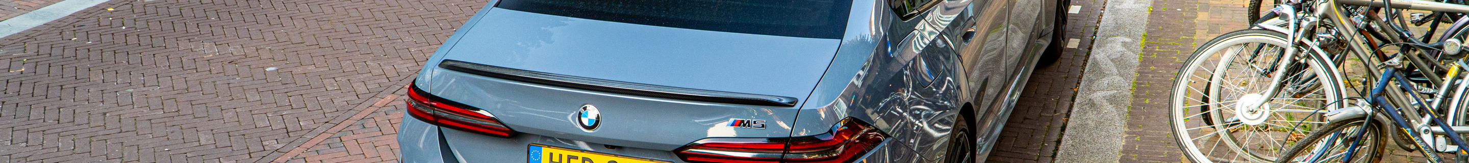 BMW M5 G90