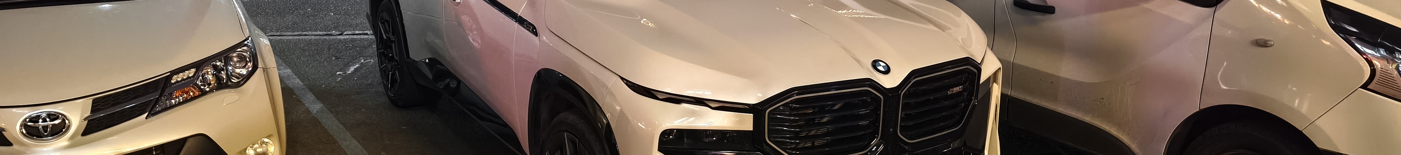 BMW XM G09