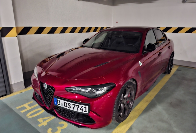 Alfa Romeo Giulia Quadrifoglio 2023