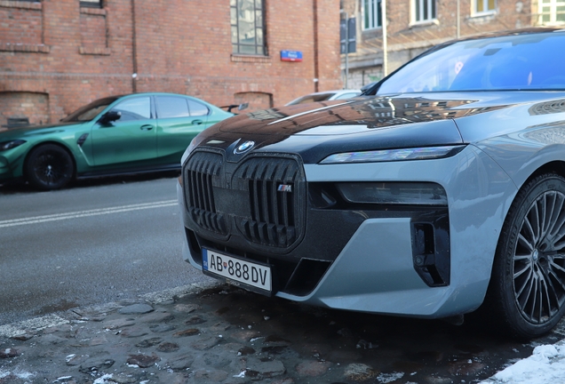 BMW M760e xDrive