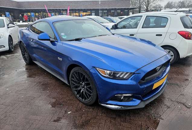 Ford Mustang GT 2015