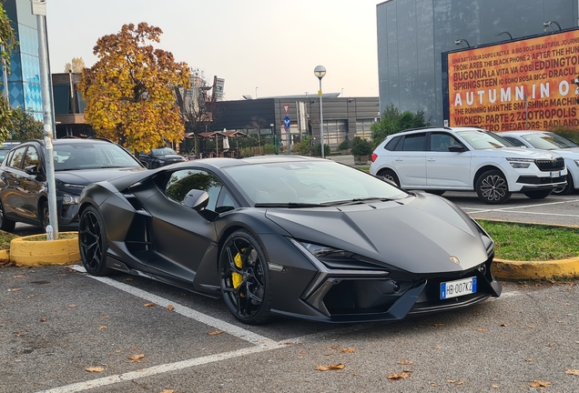Lamborghini Revuelto
