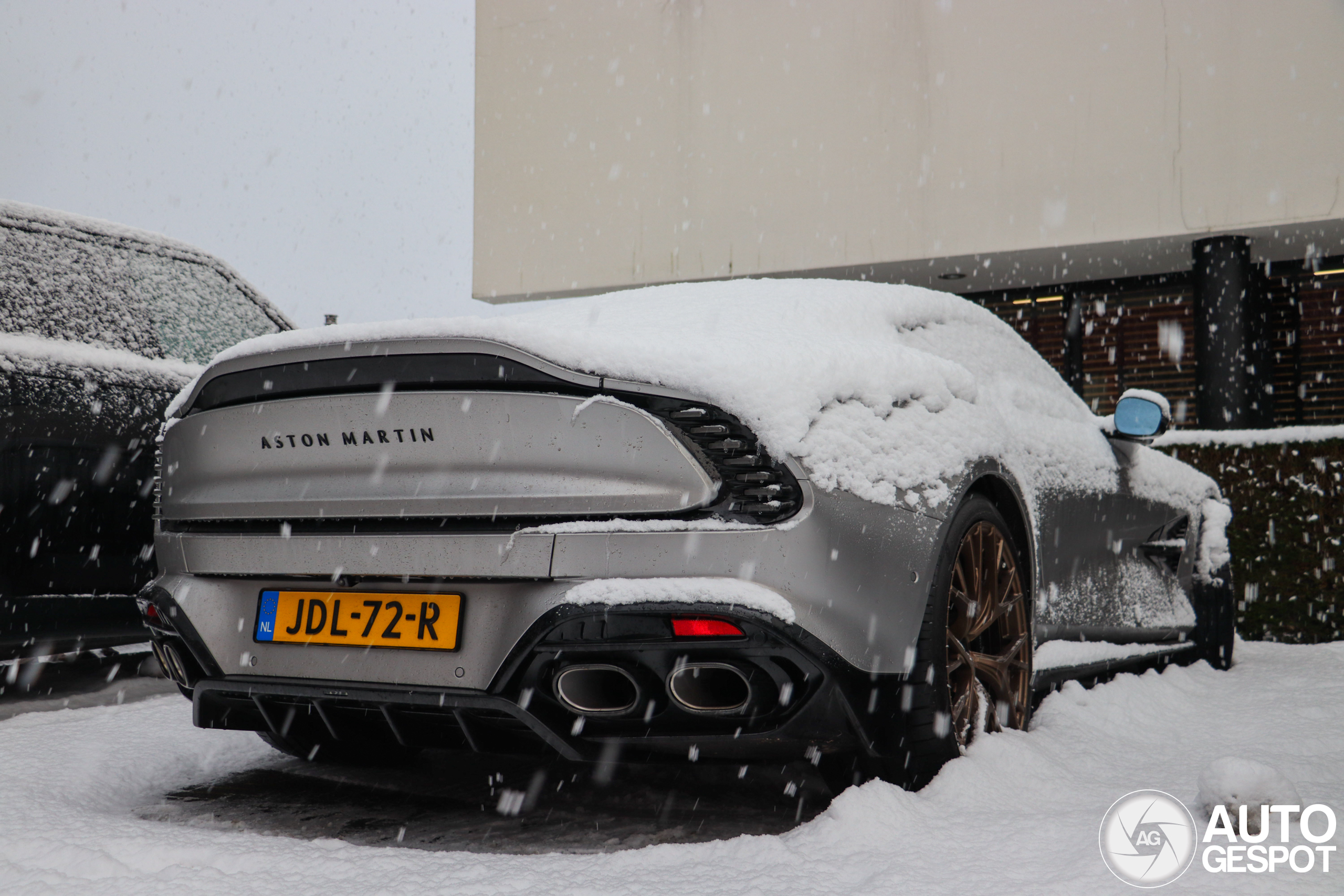 Ruim 1600pk staat te bibberen in de kou