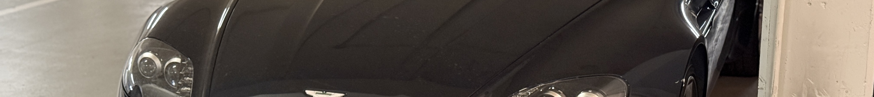 Aston Martin V8 Vantage