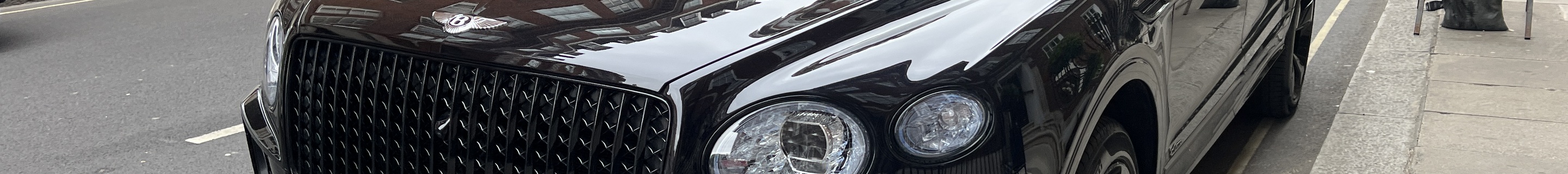 Bentley Bentayga Azure EWB