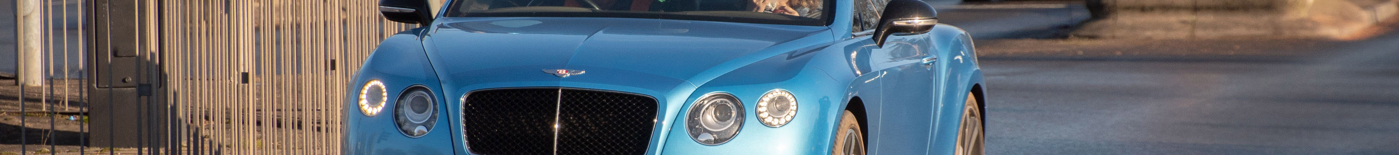 Bentley Continental GTC V8 S
