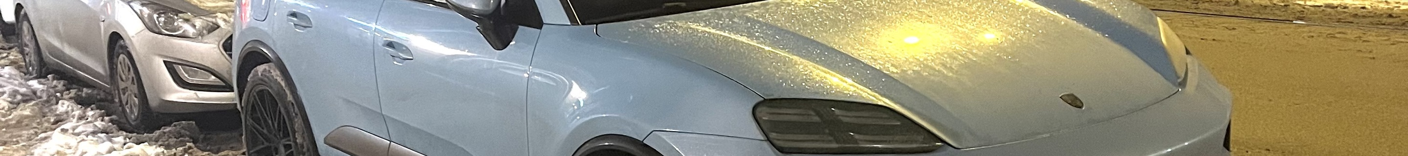 Porsche Macan EV Turbo